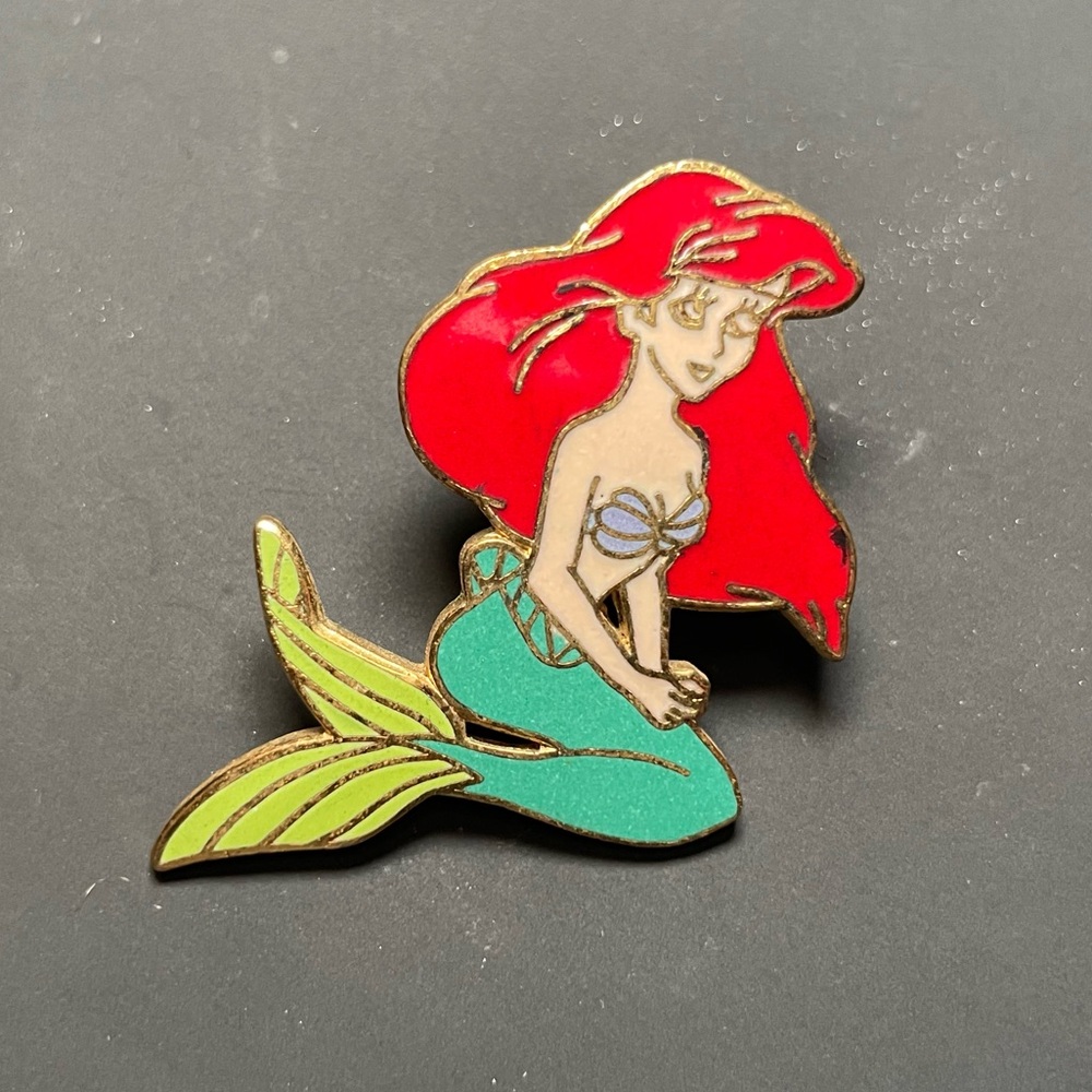 Little Mermaid Ariel Vintage Disney Enamel Trading Pin